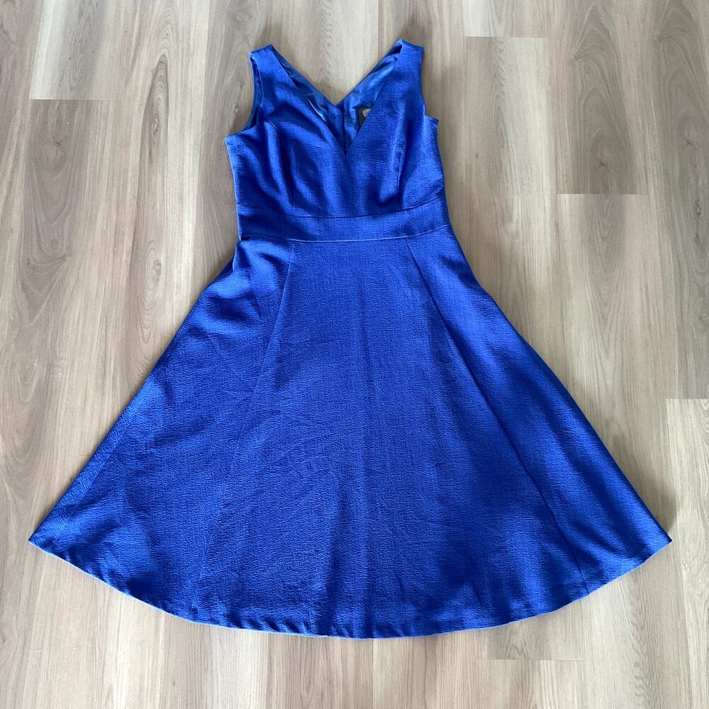 Vince Camuto Royal Blue Button-Back Cutout Fit & Flare Midi Dress Size 16 - Picture 2 of 9
